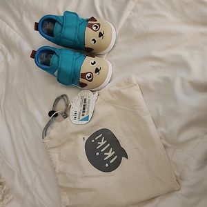 Ikiki Mr Barkles shoes